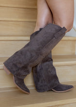 Load image into Gallery viewer, Pamela Coffee Suede Boots
