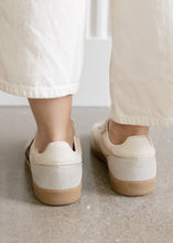 Load image into Gallery viewer, Vintage Havana Nadia Soft Taupe Sneakers
