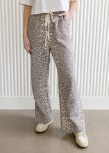 Load image into Gallery viewer, Archie Leopard Wide Leg Pants
