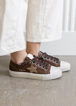 Load image into Gallery viewer, Vintage Havana Alive Sneaker - Chocolate Brown
