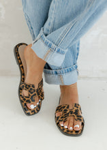 Load image into Gallery viewer, Everlee Leopard Print Sandals
