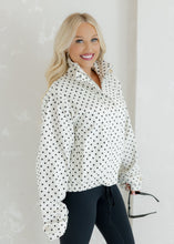Load image into Gallery viewer, Sporty Cream &amp; Black Polka Dot Windbreaker
