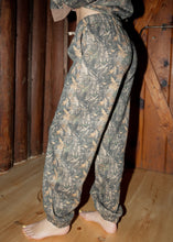 Load image into Gallery viewer, Bayou Dark Woodland Camo Fleece Joggers
