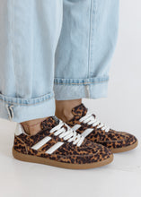 Load image into Gallery viewer, Renee Leopard Print Sneakers
