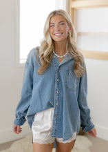 Load image into Gallery viewer, Gracie Denim Chambray Button Top
