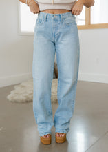 Load image into Gallery viewer, Margot Light Denim Relaxed Straight Jean
