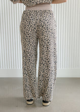 Load image into Gallery viewer, Textured Leopard Print Pants Set - Mushroom
