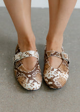 Load image into Gallery viewer, Snake Printed Mary Jane Leather Ballet Flats
