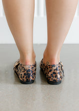 Load image into Gallery viewer, Izzy Ballet Flats - Leopard
