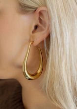 Load image into Gallery viewer, Sophie Gold Hoop Earrings
