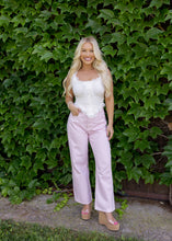 Load image into Gallery viewer, Minnie Light Pink Barrel Jeans

