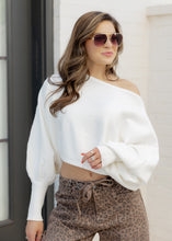 Load image into Gallery viewer, Everlee Bateau Cream Sweater

