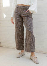 Load image into Gallery viewer, Risen Leopard Barrel Jeans
