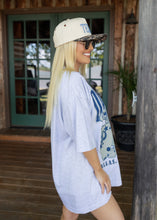 Load image into Gallery viewer, 90's Vintage Dallas Graphic Tee
