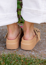 Load image into Gallery viewer, Gianna Beige Platform Slide Sandals
