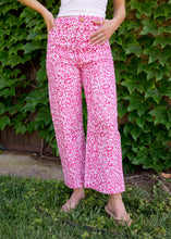 Load image into Gallery viewer, Hot Pink Leopard Print Pants
