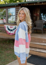 Load image into Gallery viewer, All American Vintage Pullover
