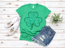 Load image into Gallery viewer, Glitter Shamrock (Glitter Look)
