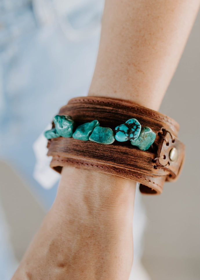 African Turquoise Chunks Leather Cuff - vintageleopard
