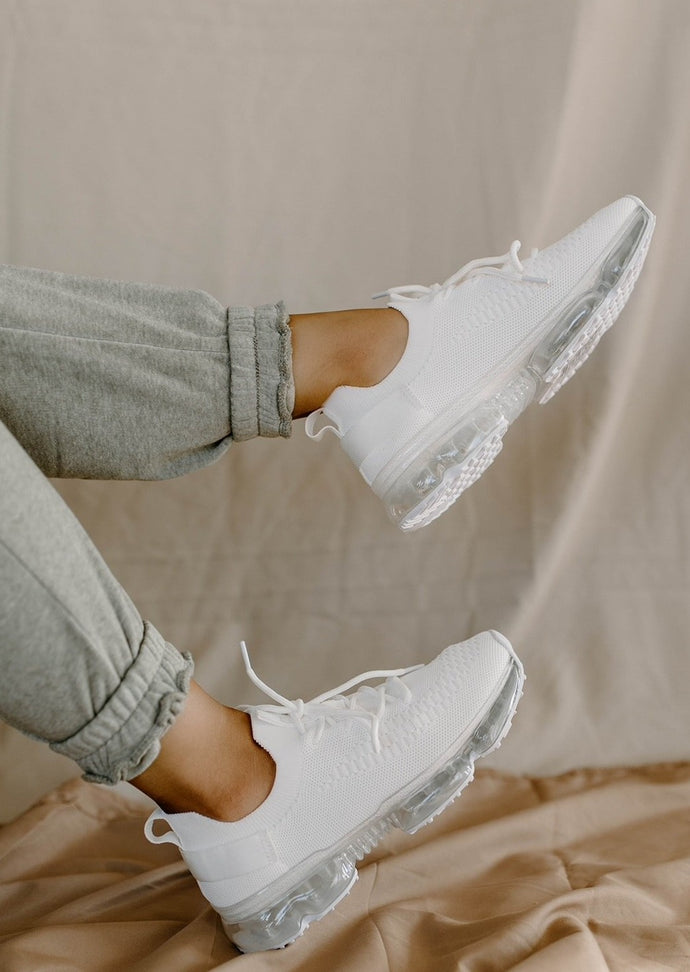 White Roast Runner Sneaker Tennis Shoes