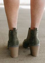 Load image into Gallery viewer, Corky&#39;s Rocky Olive Boots
