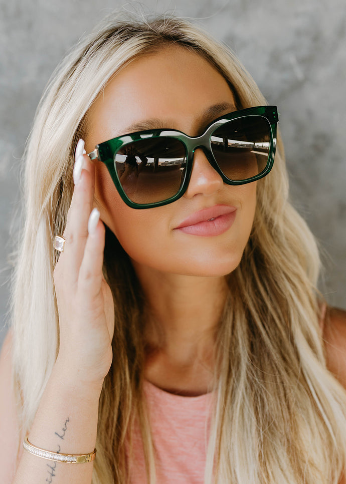 Diff Bella Deep Ivy Square Gradient Polarized Sunglasses