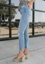Load image into Gallery viewer, Zoey High Rise Mom Fit Jeans
