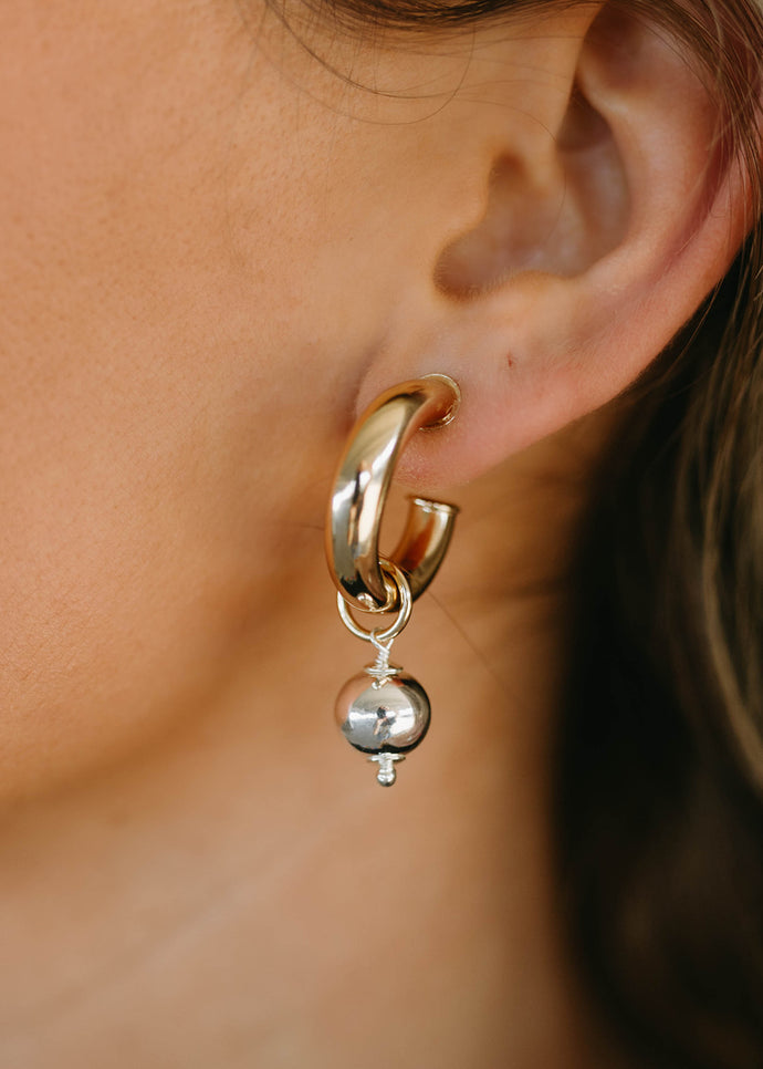 Avery Mini Hoop Earrings - vintageleopard