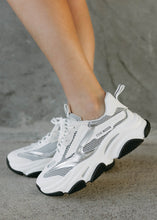 Load image into Gallery viewer, Steve Madden White &amp; Silver Possession Sneakers
