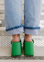 Load image into Gallery viewer, 90&#39;s Plus Chunky Wedges - Green - vintageleopard
