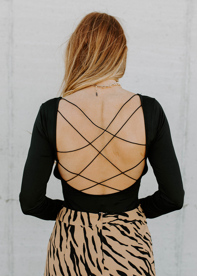 Black Strappy Back Detail Bodysuit - vintageleopard