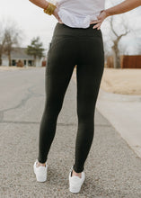 Load image into Gallery viewer, Mono B Black High Waisted Pocket Leggings

