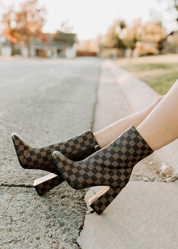Victory Check Booties - Brown