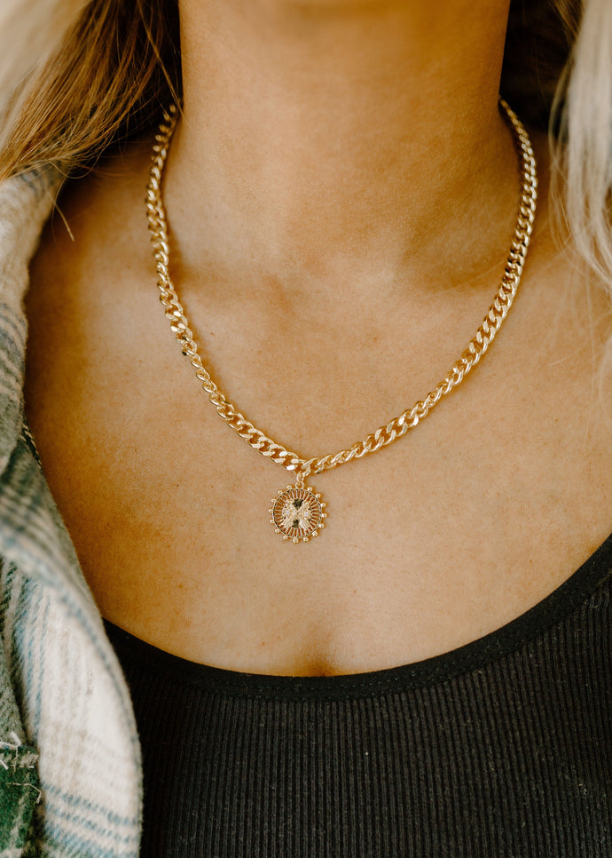 Adria Arrow Gold Pendant Necklace - vintageleopard