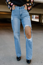 Load image into Gallery viewer, Gabby Distressed Straight Leg Jean
