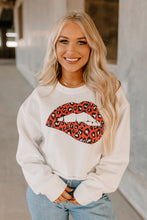 Load image into Gallery viewer, Feel The Love Cropped Lips Sweatshirt
