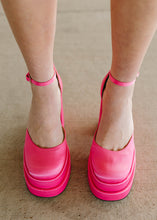 Load image into Gallery viewer, Steve Madden PINK Satin Charlize Heels
