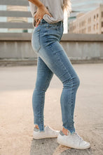Load image into Gallery viewer, Kia Medium Mid Rise Skinny Jeans
