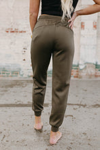 Load image into Gallery viewer, Mono B Side Paneled Joggers - Olive
