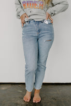 Load image into Gallery viewer, Harper Distressed Mom Jeans

