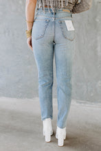Load image into Gallery viewer, Cello Beverly Straight Leg Jeans

